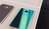 Зеленый Samsung Galaxy S6 Edge